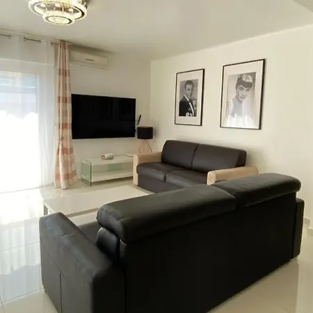 Henri Camille Re - Versailles - 2 Bedrooms - Center And Sea View Casa de Férias Cannes